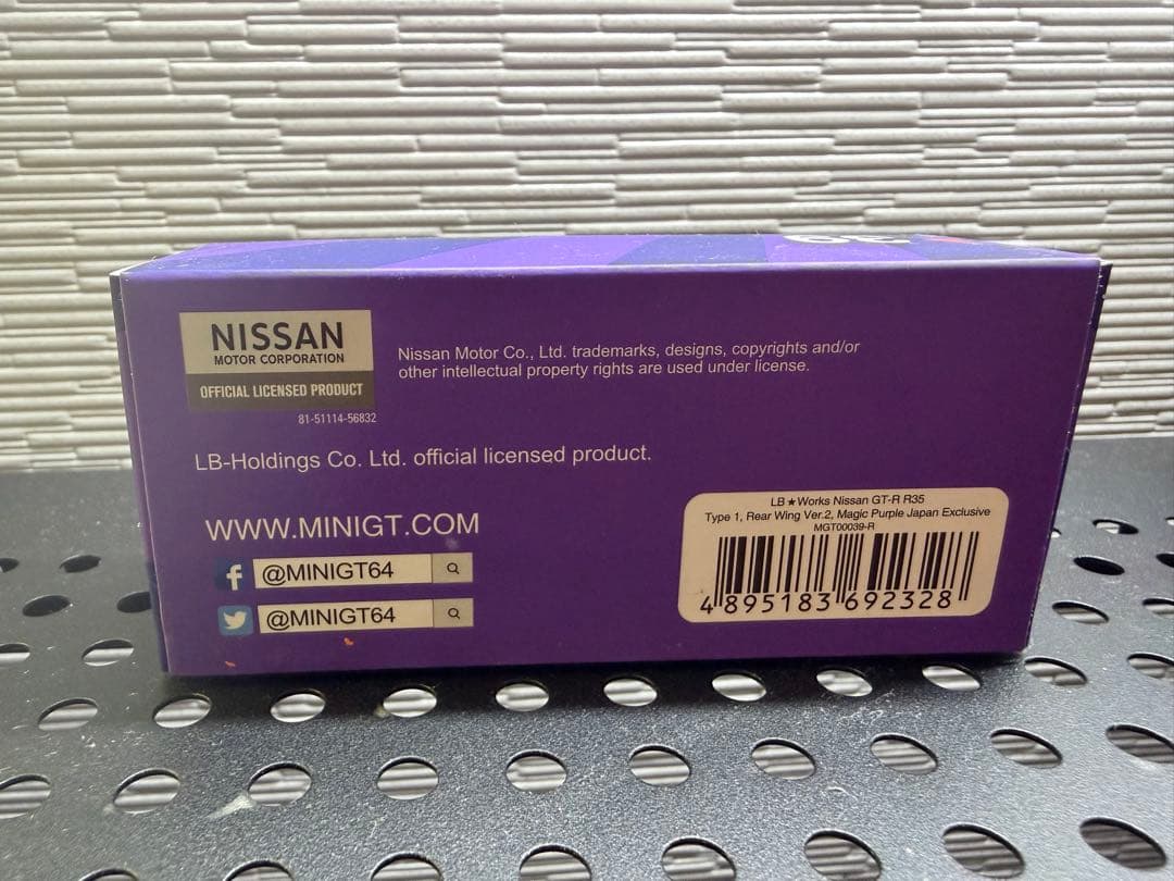 ミニカー MINI GT LB WORKS NISSAN GT-R R35 purple