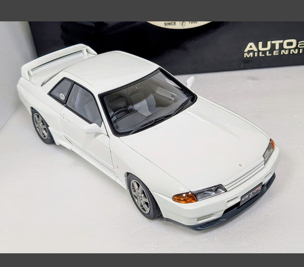 オートアート 1/18　R32 1000台限定