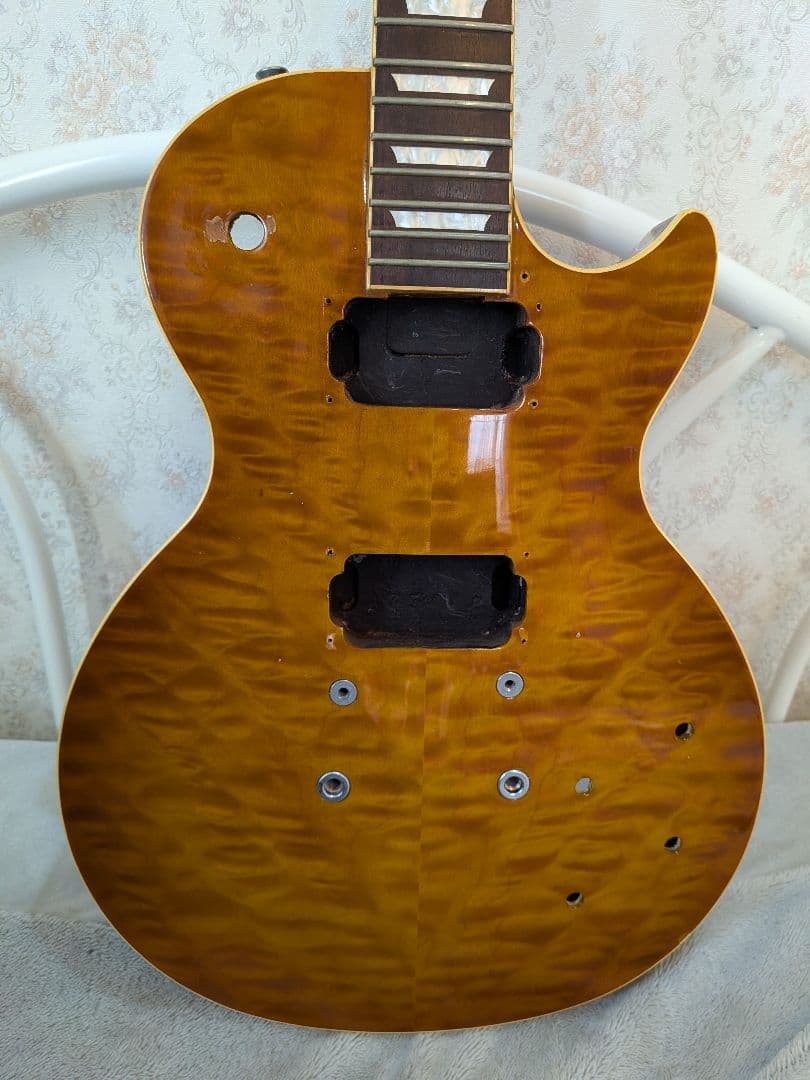 エレキギター ボディ＋ネック ジャンク品 部品取り用（詳細不明）