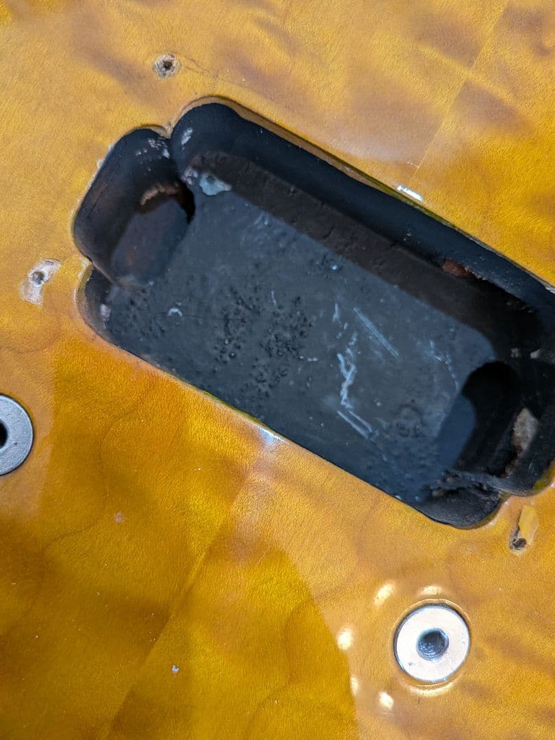 エレキギター ボディ＋ネック ジャンク品 部品取り用（詳細不明）