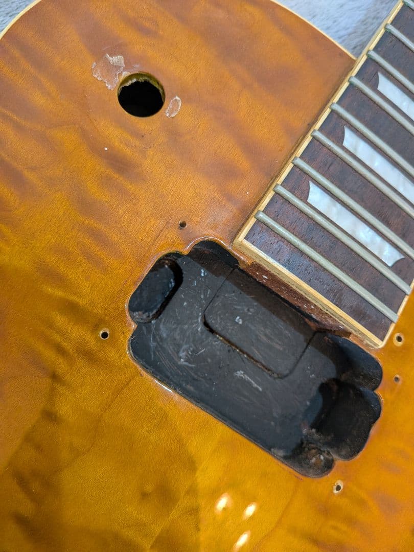 エレキギター ボディ＋ネック ジャンク品 部品取り用（詳細不明）