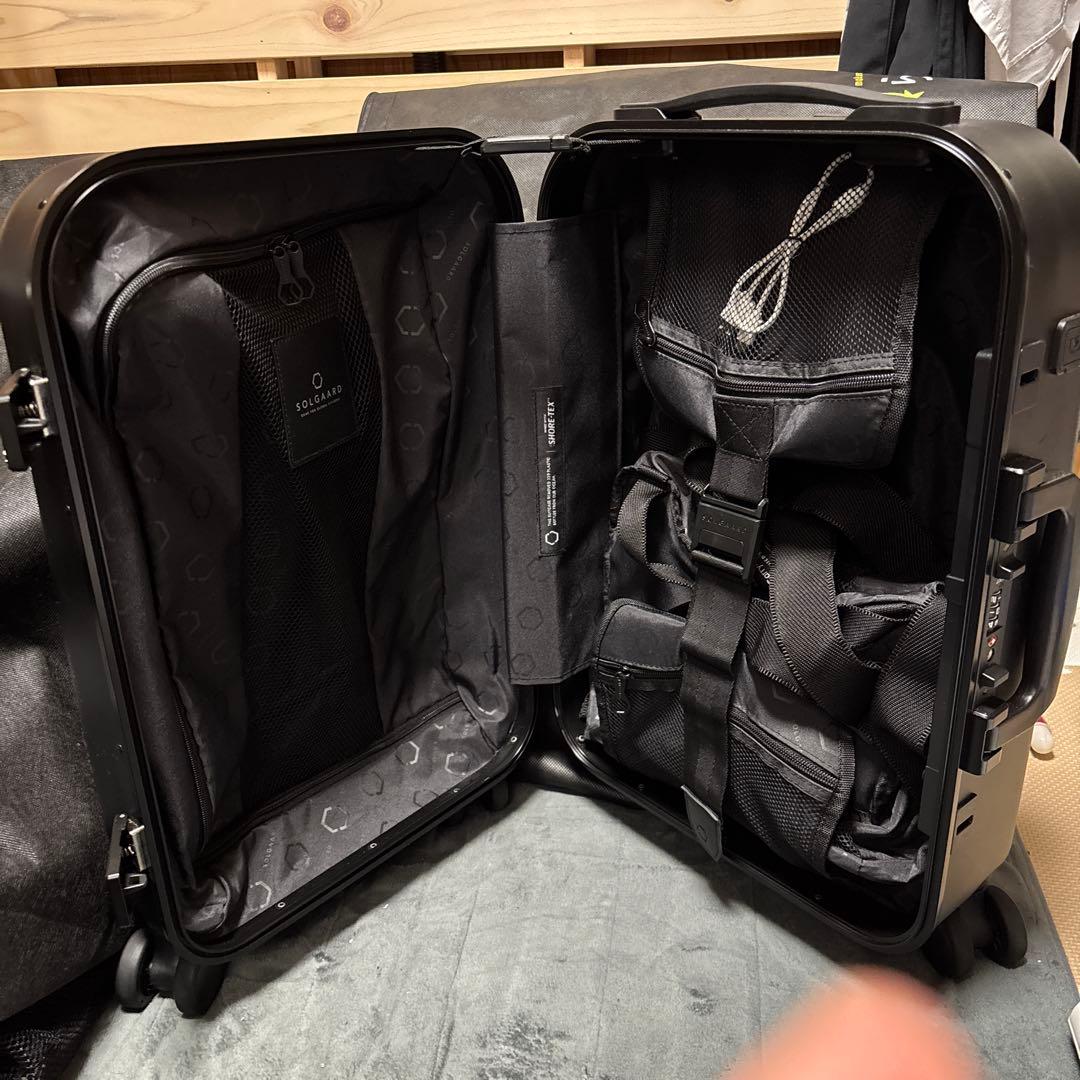 SOLGAARD 機内持込39L スーツケース　※シェルフの予備をサービス！