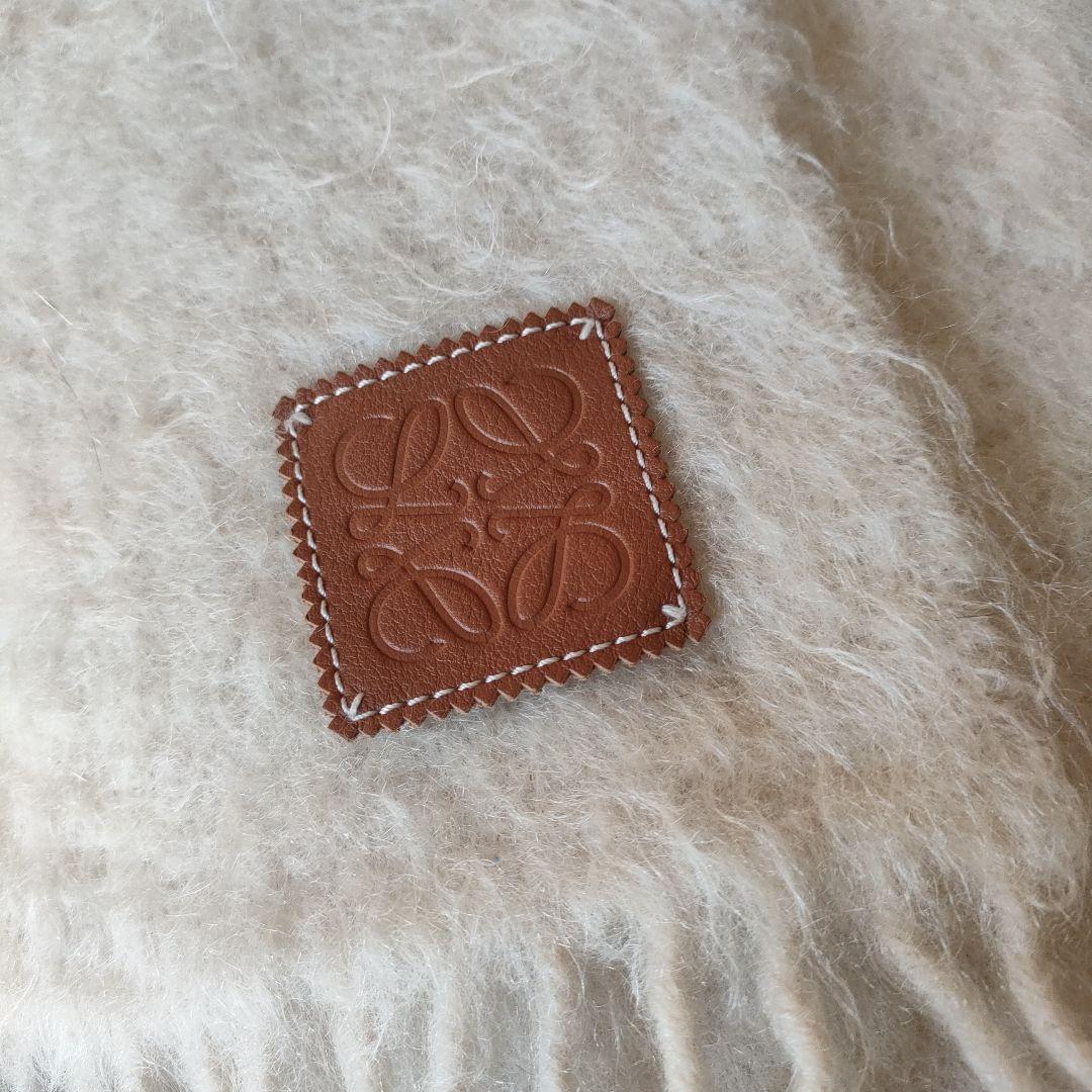 美品　LOEWEフリンジ付きマフラー