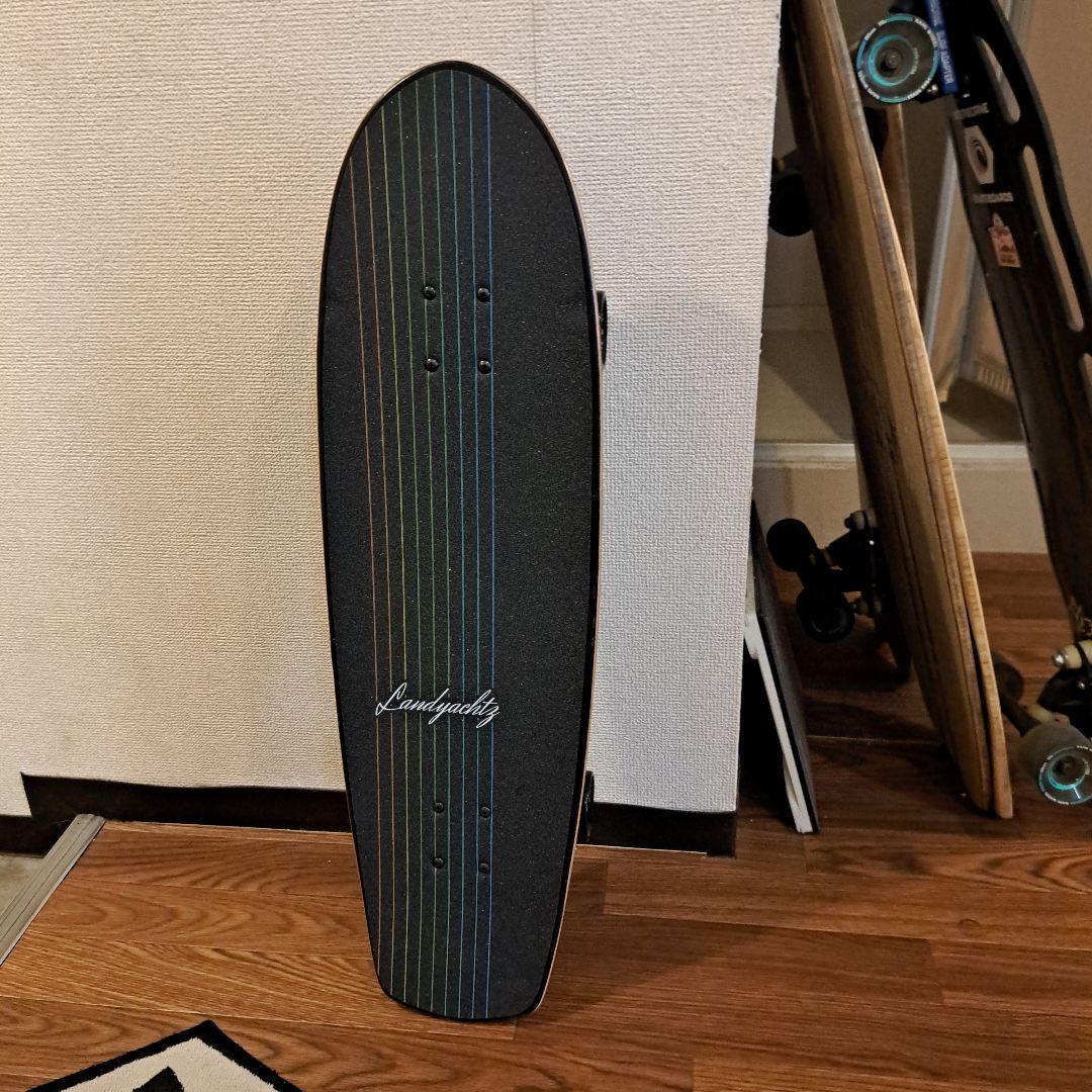 Landyachtz サーフスケートボード