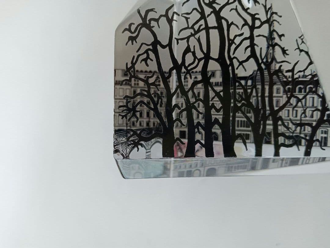 Baccaratバカラ　月と太陽の風景　9面体クリスタル置物箱入り