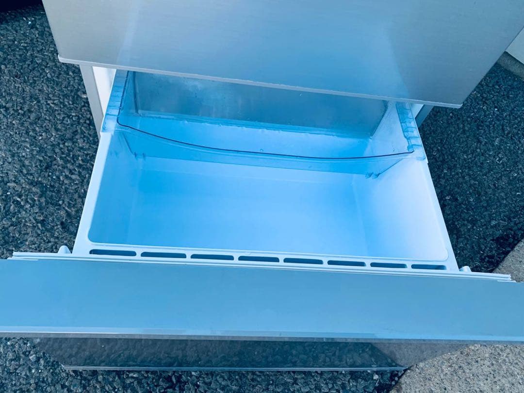 ①✅AQUAノンフロン冷凍冷蔵庫✅ ✅AQR-27H✅送料設置無料