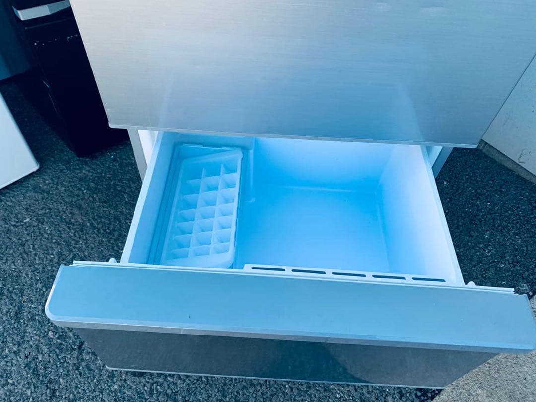 ①✅AQUAノンフロン冷凍冷蔵庫✅ ✅AQR-27H✅送料設置無料