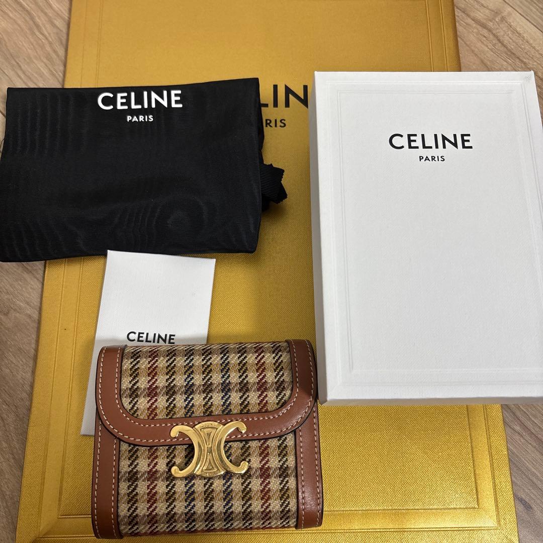 CELINE セリーヌ二つ折り財布