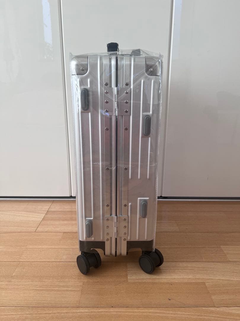 イノベーター Innovator アルミキャリーケース 36L シルバー黒