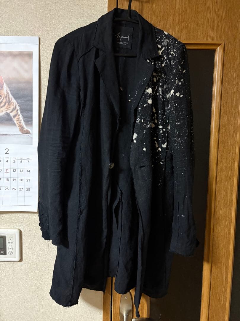 ファガッセン、リネン 黒 チェスター風コート ペイントスプラッシュ‼️