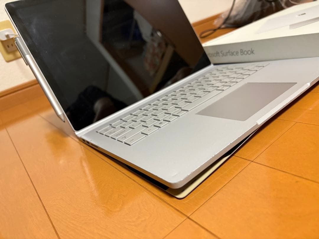 Microsoft Surface Book シルバー 本体