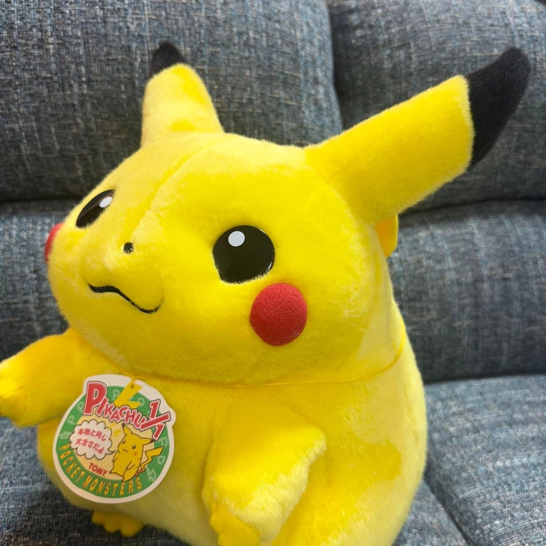 TOMY 等身大 ピカチュウ ぬいぐるみ