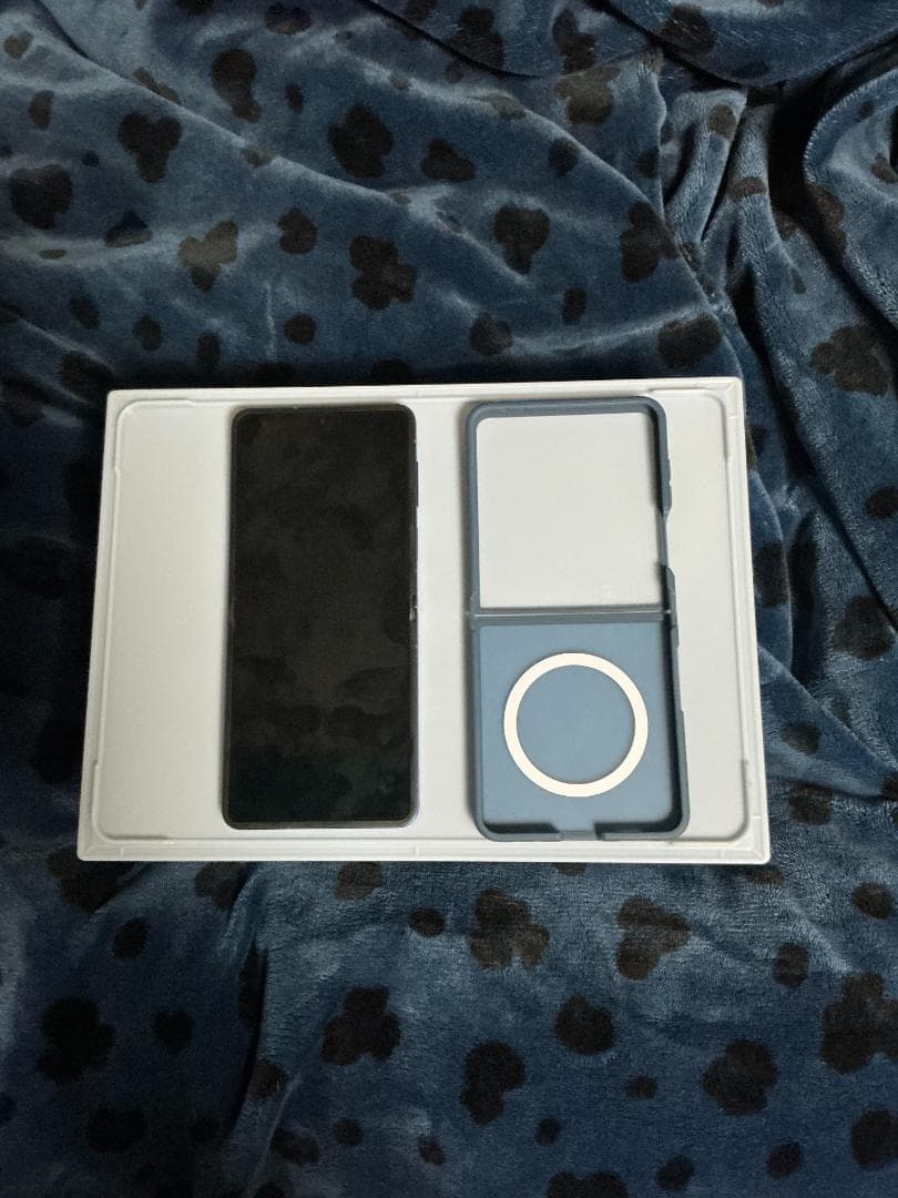 【箱・説明書なし】Galaxy Z Flip7 256GB ブルー SIMフリー