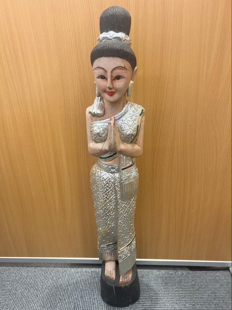 タイ 木彫り 民族衣装の女性像 置物 サワディー人形　2体セット