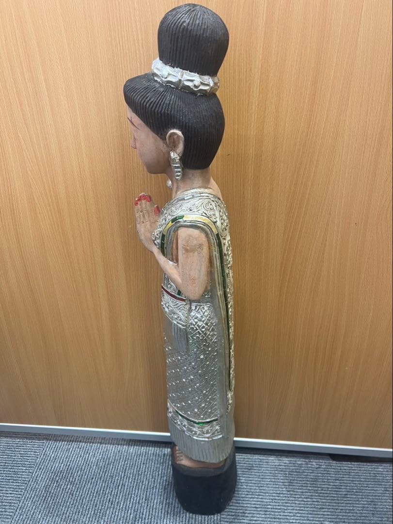 タイ 木彫り 民族衣装の女性像 置物 サワディー人形　2体セット