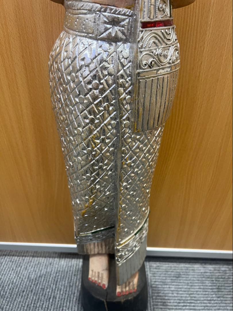 タイ 木彫り 民族衣装の女性像 置物 サワディー人形　2体セット