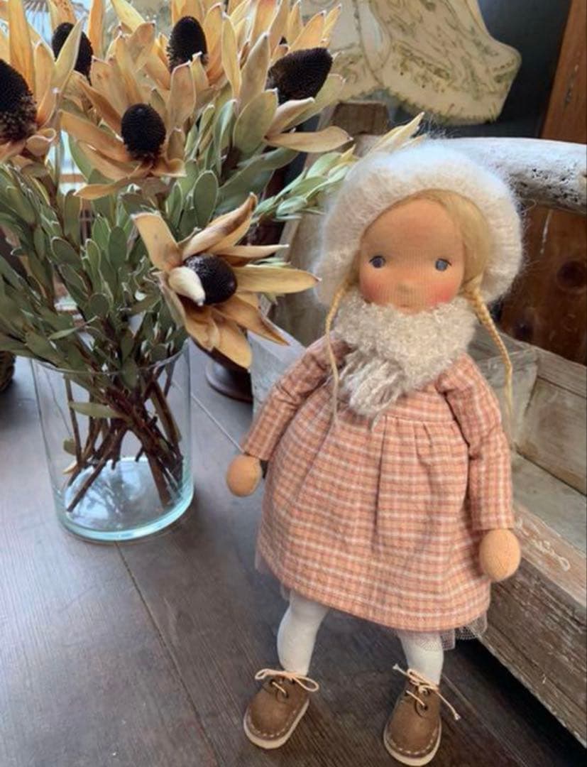 アーティストドール　ロシア 作家様　ウォルドルフ人形　コレクター 人形 ドール