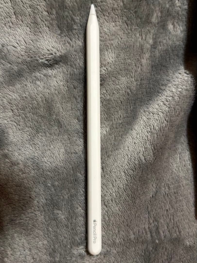 Apple Pencil Pro ホワイト