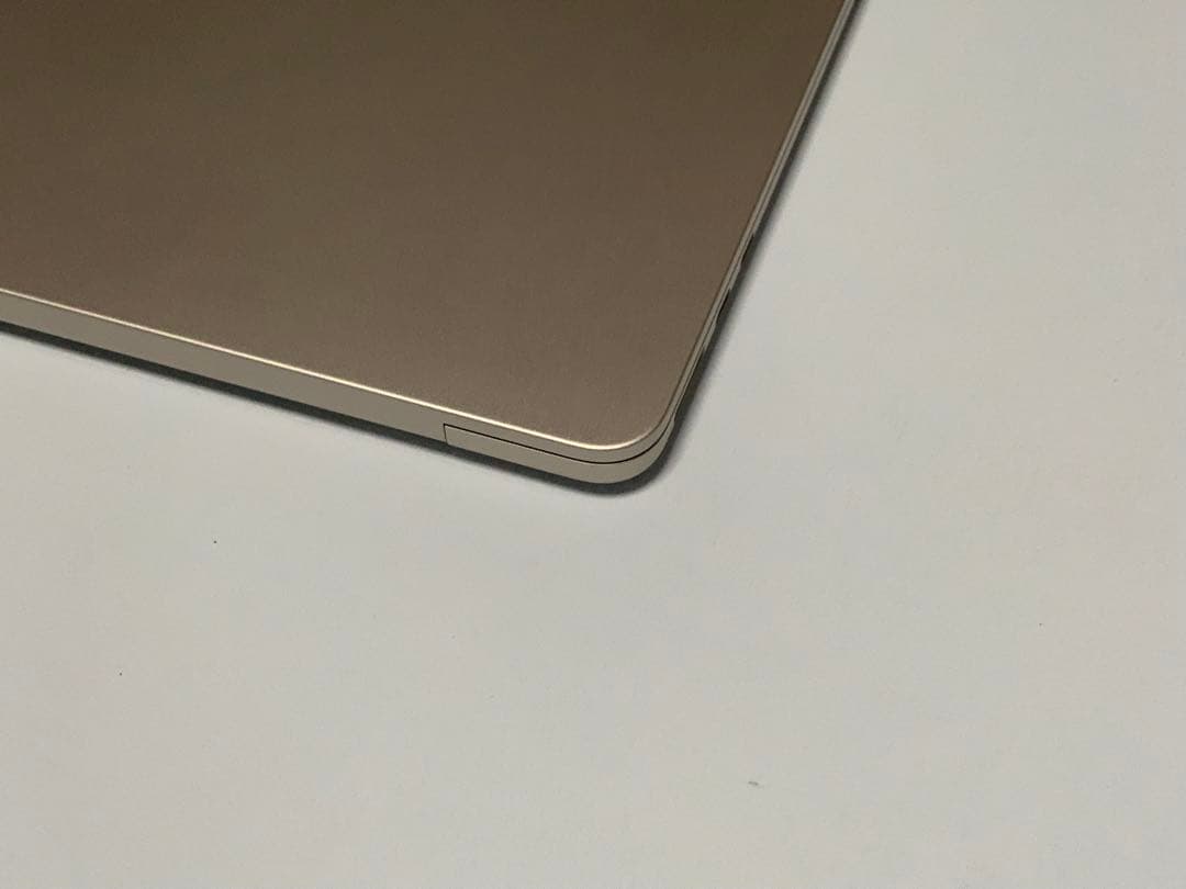 お*ー様 Apple MacBook ゴールド