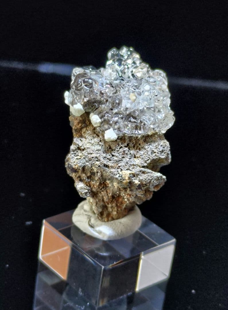 玉滴石 ハイアライト 鉱石 鉱物 ミネラル 原石 標本 母岩付き②