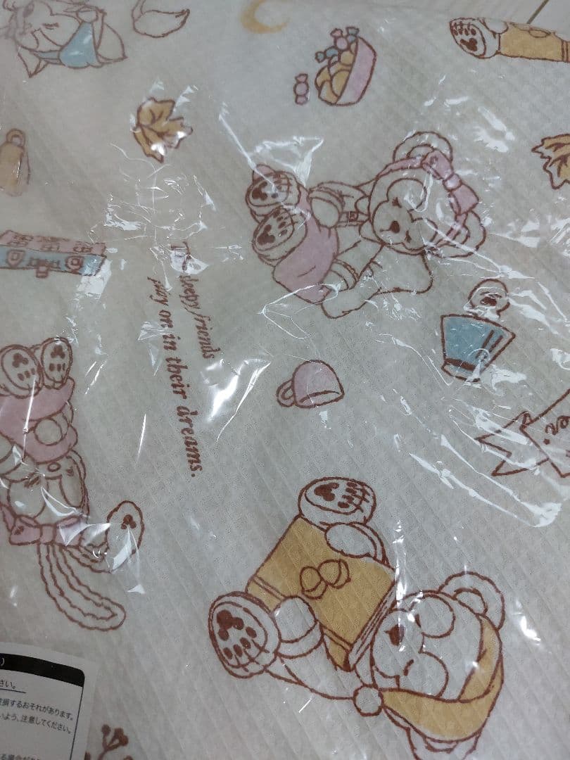 ダッフィーフレンズ　ワッフルケット