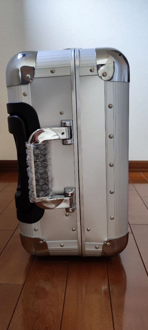 非売品　SUBARU スバル　R2 キャリーケース　スーツケース