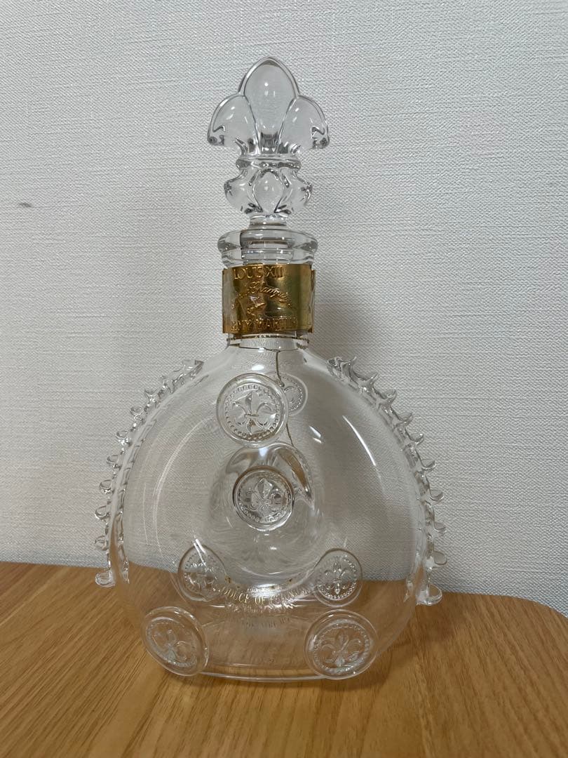 レミーマルタン　ルイ13世　ブランデーバカラクリスタルボトル