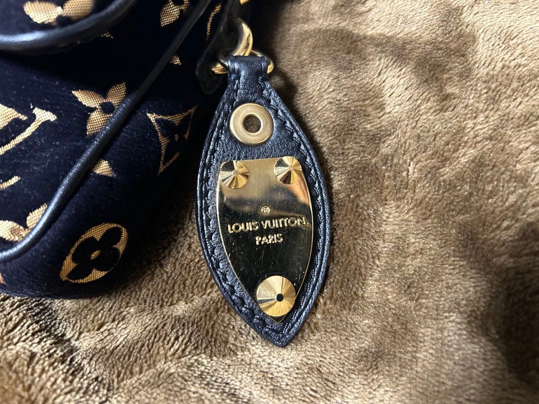 LOUIS VUITTON ショルダーバッグ モノグラム ポシェット カリー