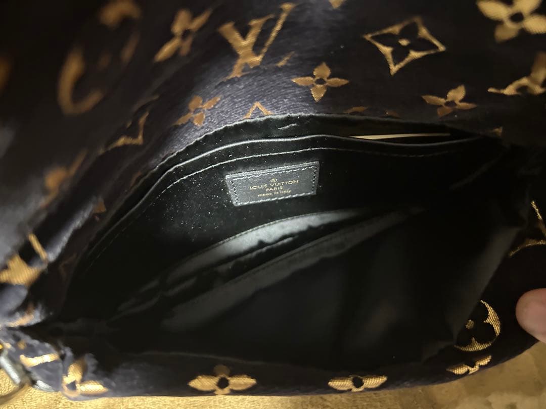 LOUIS VUITTON ショルダーバッグ モノグラム ポシェット カリー