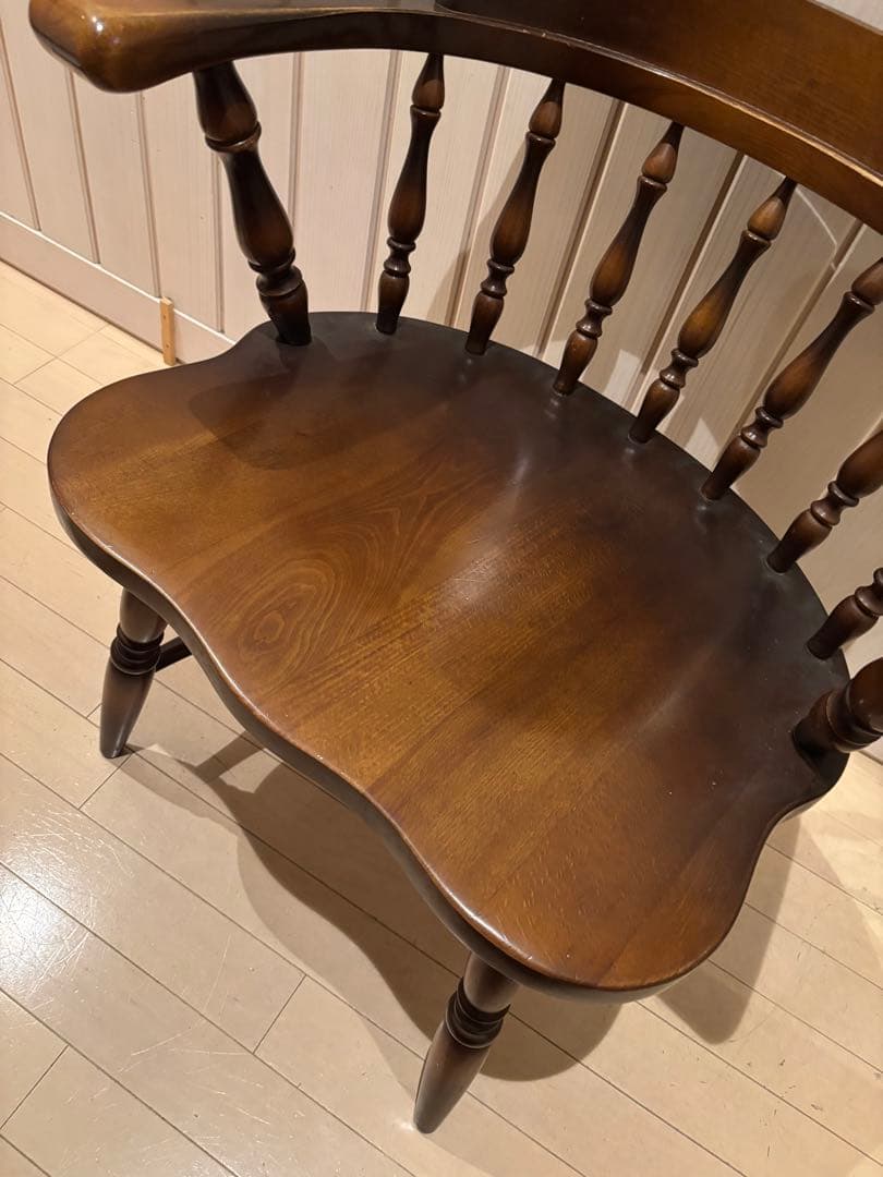 キツツキマークチェア