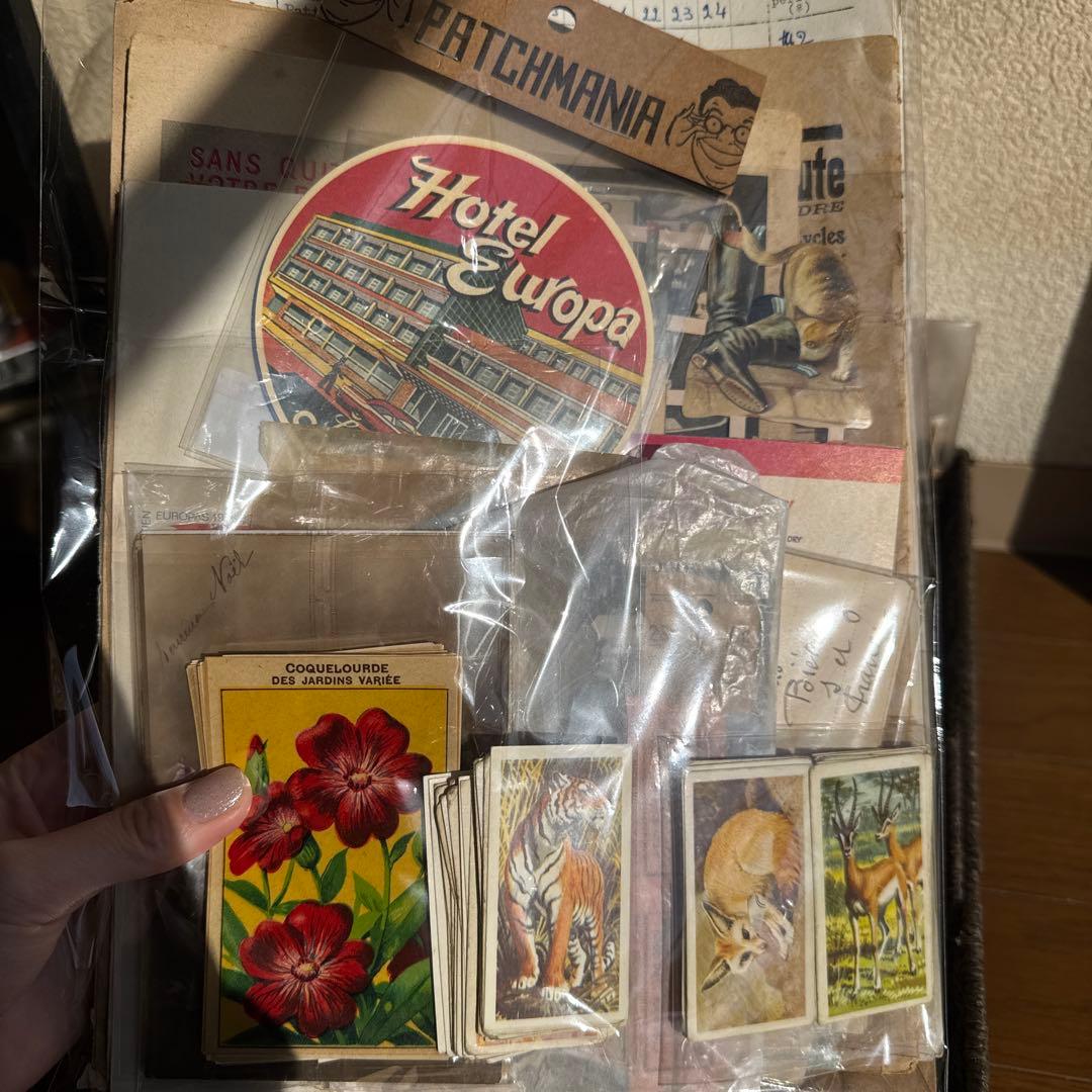 【超大容量】ヴィンテージ紙もの３キロ分