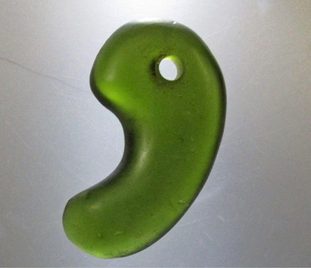 古墳時代中期 勾玉 硝子 ガラス 発掘 出土 考古 骨董 古美術