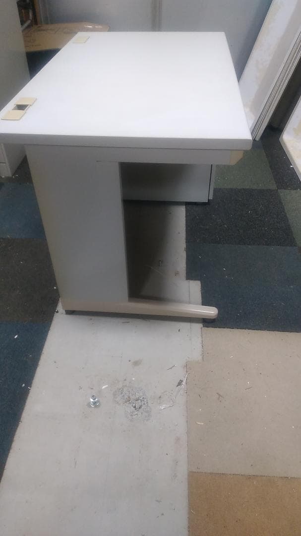 【送料込み】事務机オフィスデスク120鍵付き