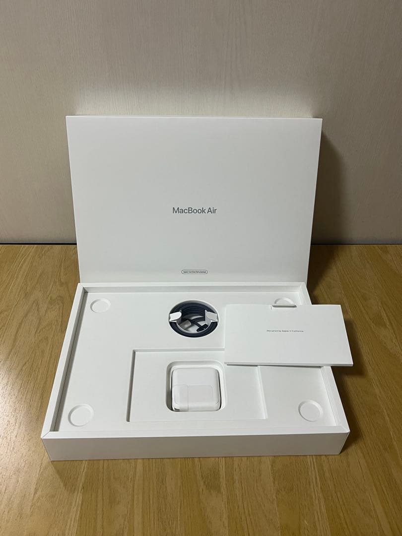 MacBook Air M2 13.6インチ ミッドナイト 256GB 8GB