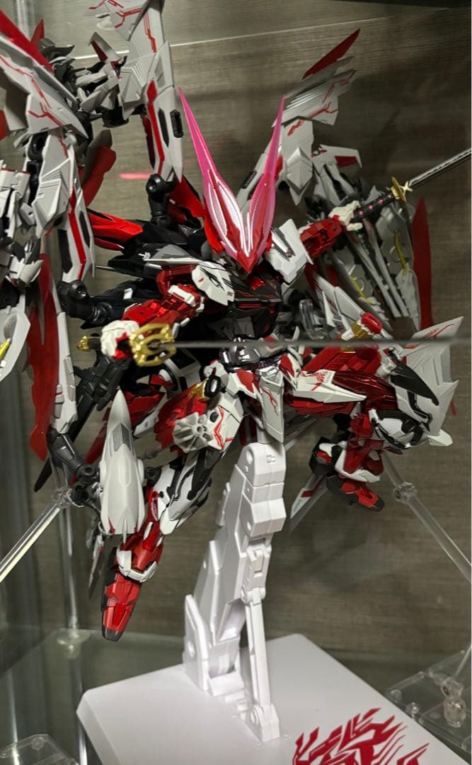 メタルビルド　ガンダムアストレイ　レッドドラゴニクス　カレトヴルッフ×3 付き