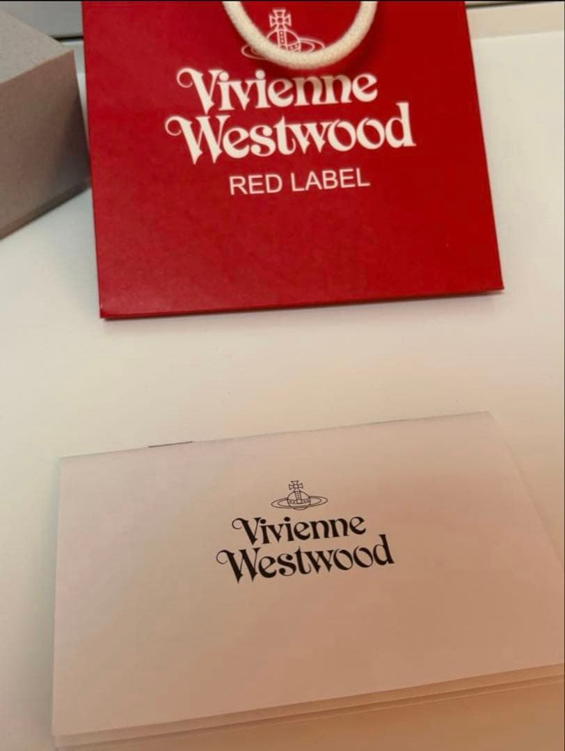 【保証書つき】Vivienne Westwood Diamante heart