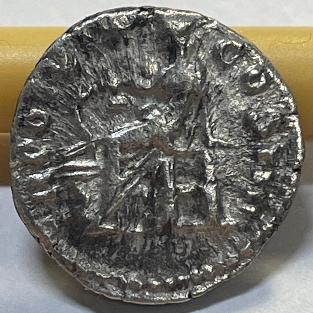 【古代ローマ 銀貨】155-156年 アントニヌス・ピウス 女神 サルス 座像