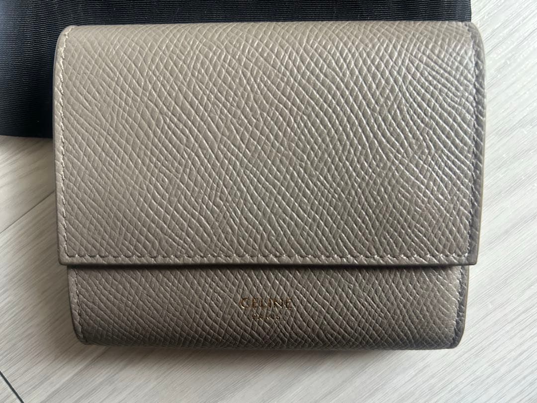 状態◎！CELINE セリーヌ レザーウォレット 箱・保存袋・レシート付 正規品