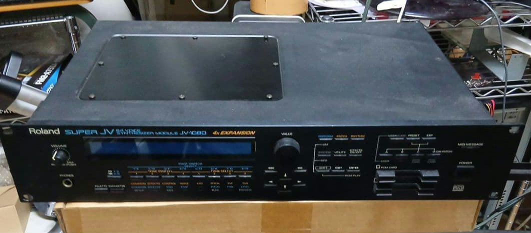 Roland JV-1080 シンセサイザーモジュール