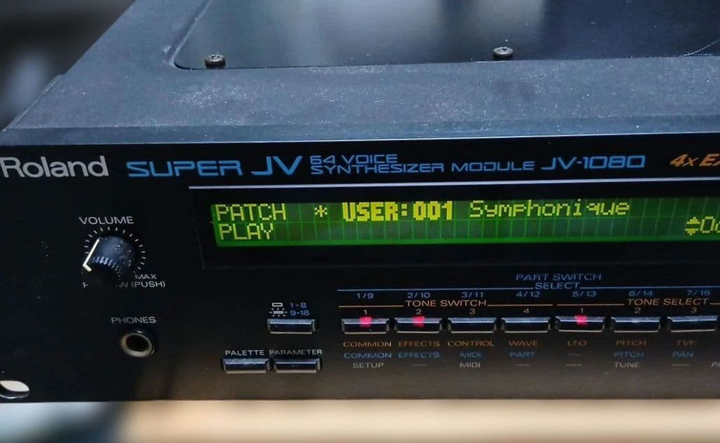 Roland JV-1080 シンセサイザーモジュール