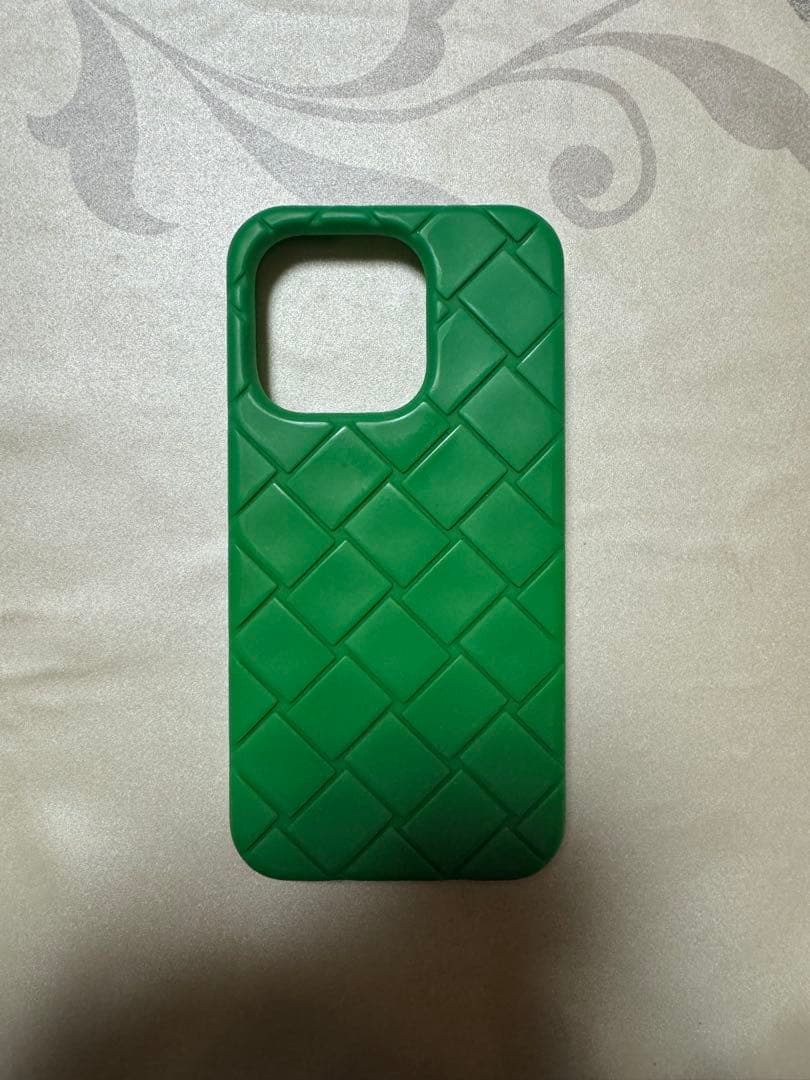 iPhone 15pro ボッテガ　bottega ケース