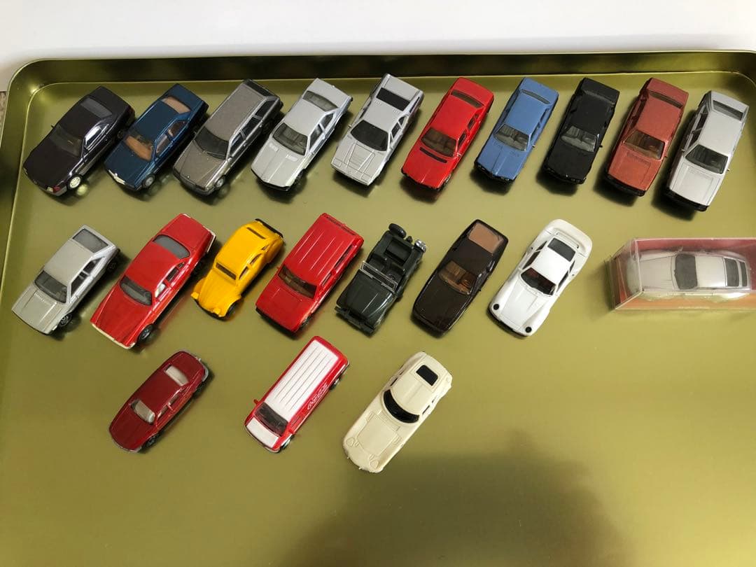 ミニカー　WIKING商用車 17台+乗用車 37台helpa 他 21台