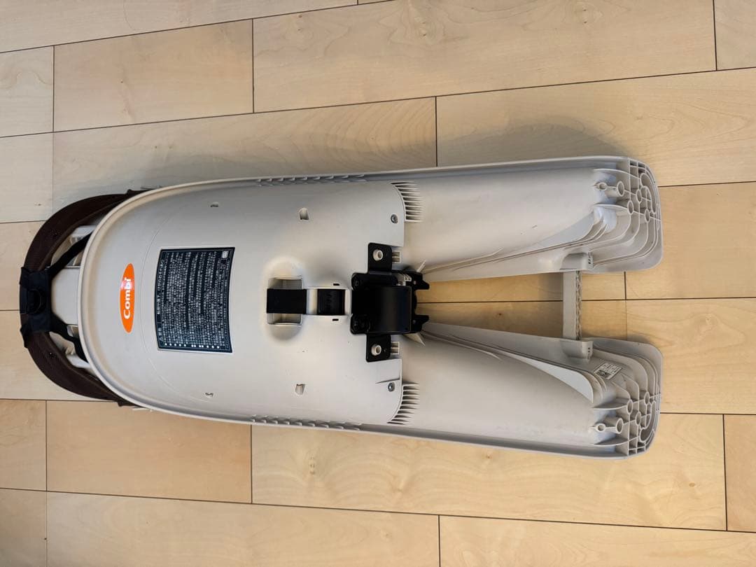 ギュットクルームフロントチャイルドシート NCD490SレインカバーNAR194