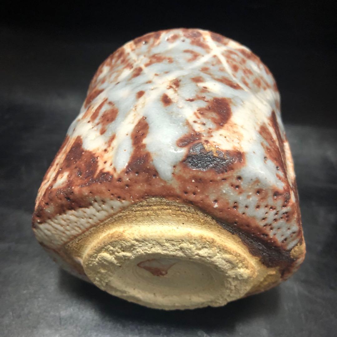 究極の美◼️蔵から釉薬と紋様が凄まじい凄い雰囲気のある抹茶茶碗が出て来た