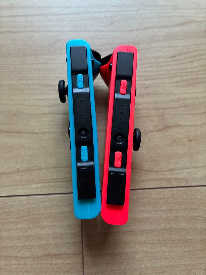 Nintendo Switch ニンテンドースイッチ 本体 ブルー/レッド