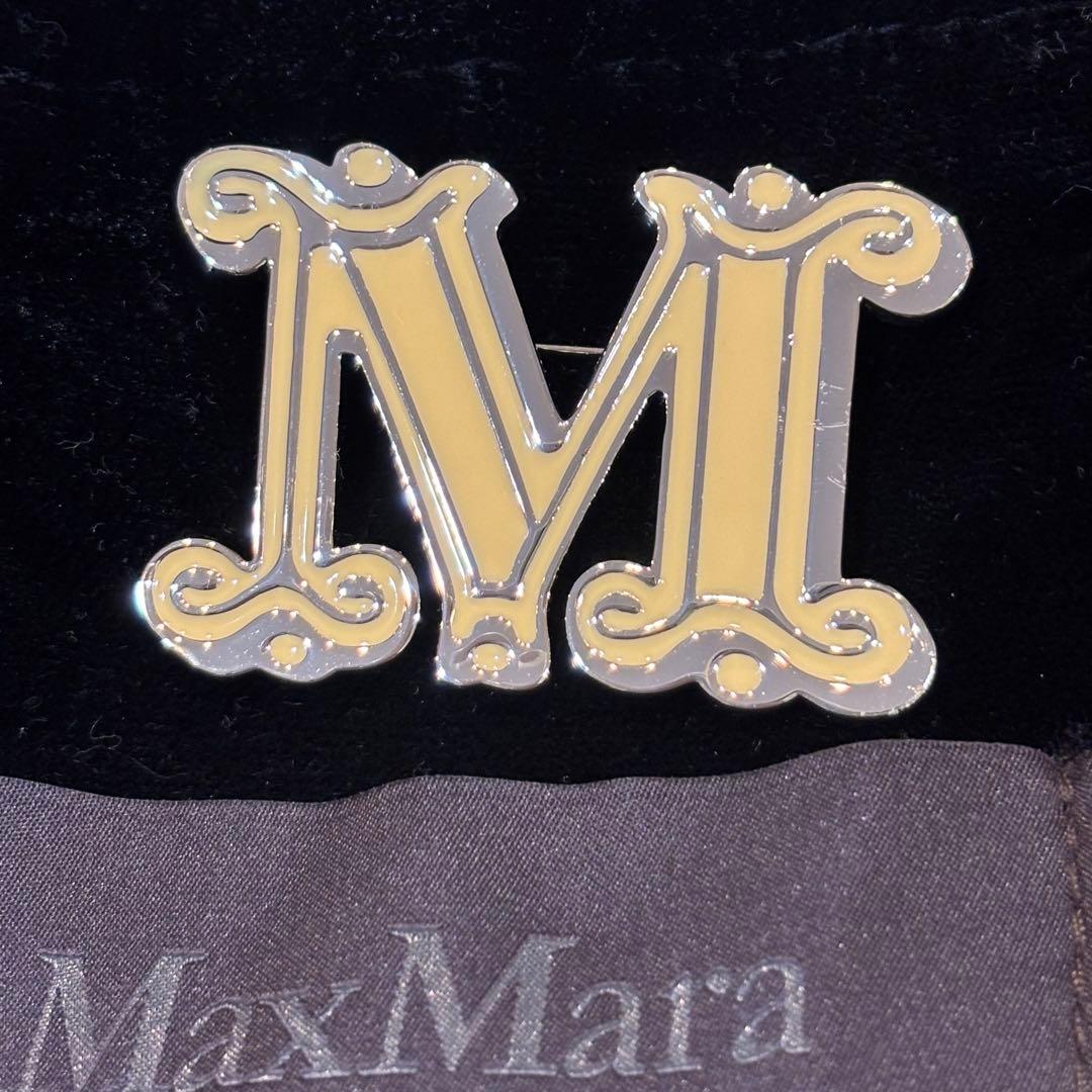 MAX MARA マックスマーラ　ブローチ　M