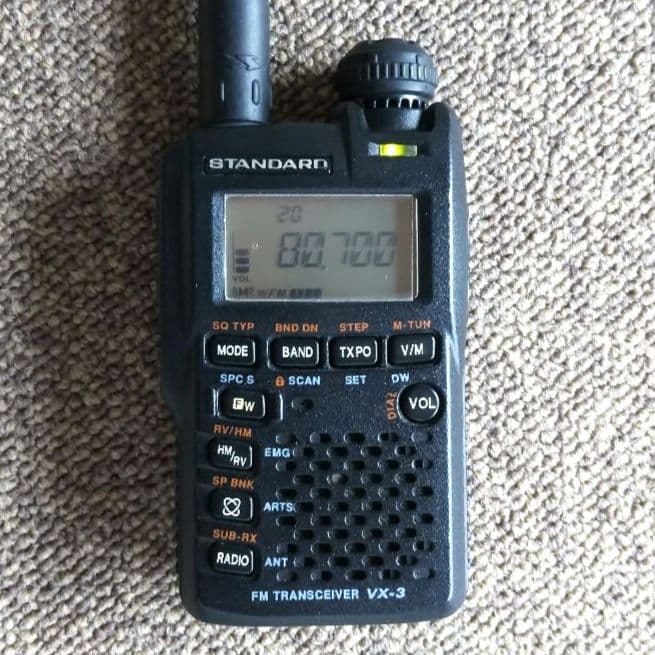 STANDARD VX-3 144/430MHz トランシーバー