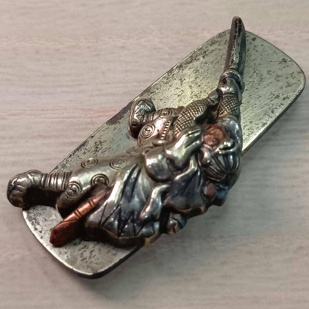 煙草入れ／超絶技巧前金具／赤穂浪士討ち入り図／在銘あり