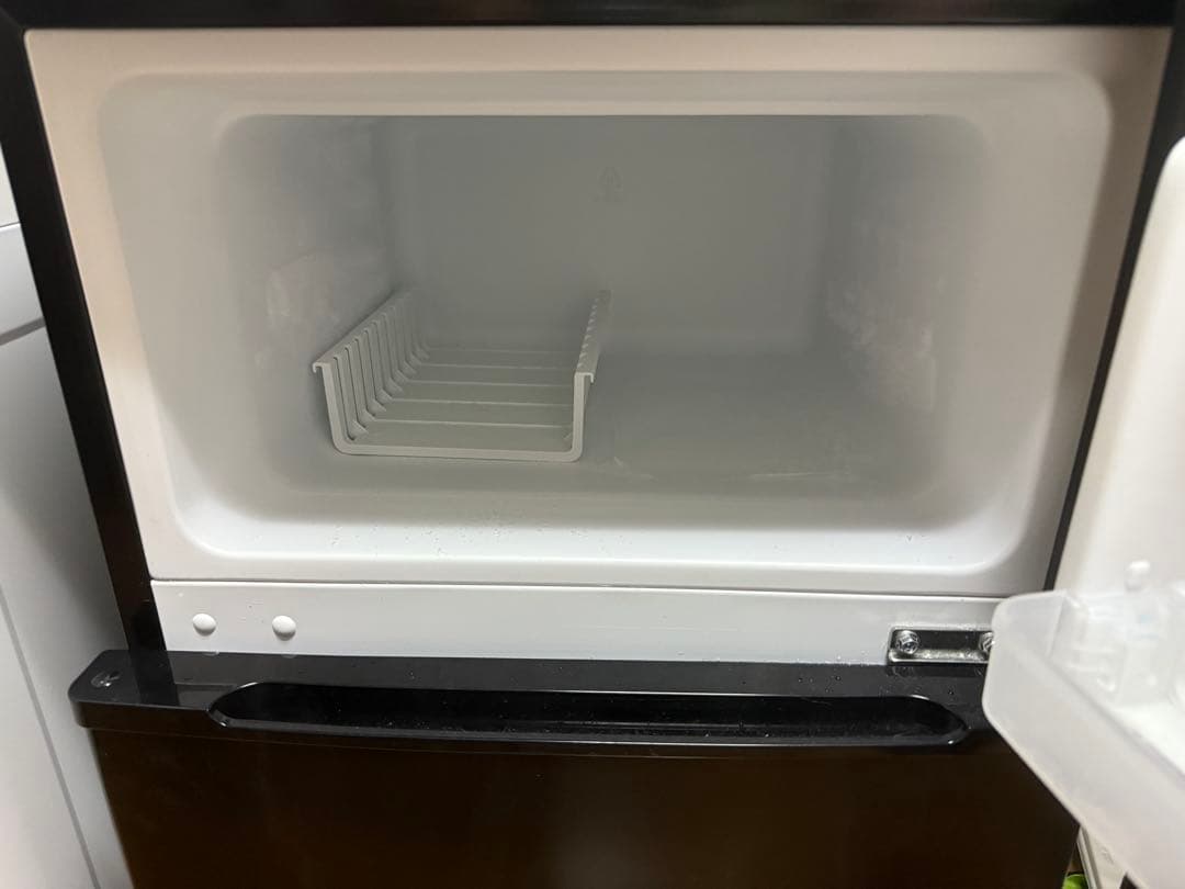 【ほぼ未使用】冷蔵庫　一人暮らし用　コンパクト