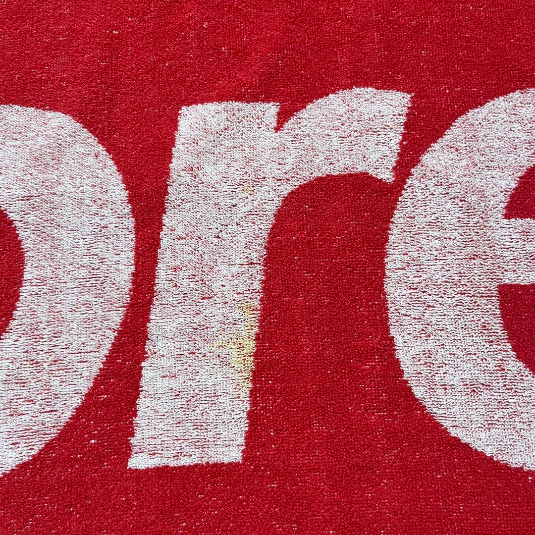Supreme　シュプリーム　 ビーチタオル　赤